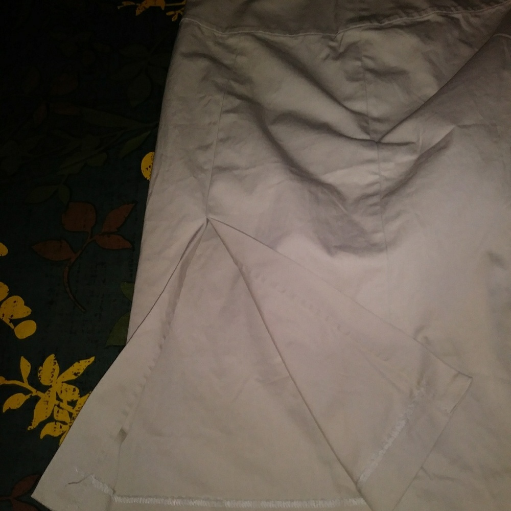 Banana Republic skirt w/ slit sz 14